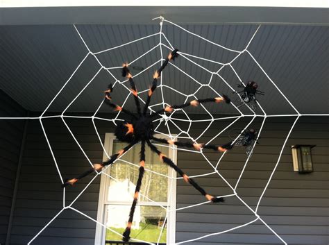 Spiders begin a web by throwing multiple lines of their silk thread into the wind. A Tangled Web - Make your own Halloween Spider Web