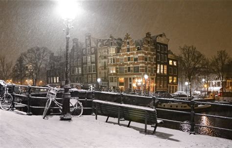 Snow Flakes Falling In The Heart Of Amsterdam © All Rights Flickr