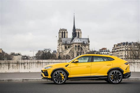 Le Nouveau Suv Urus Présenté Chez Lamborghini Paris French Driver