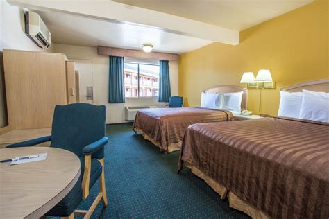 Travelodge By Wyndham Turlock Turlock Ca Hotels