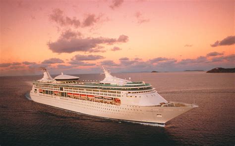 Royal Caribbeans Grandeur Of The Seas Cruise Ship 2019 2020 And 2021