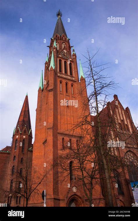 Red Brick Churches Hi Res Stock Photography And Images Alamy