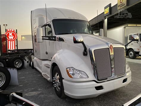 2022 Kenworth T680 For Sale In Fort Lauderdale Florida