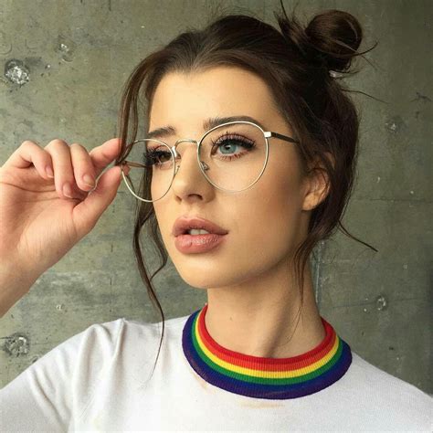 Cute Glasses Girls With Glasses Loving Can Heal Selfie Foto Fashion