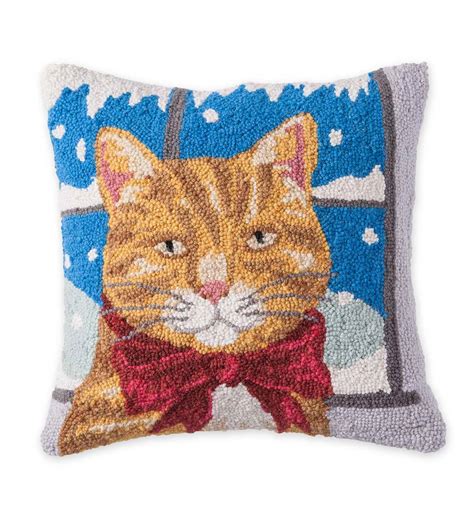 Hooked Wool Holiday Throw Pillow With Tabby Cat Plowhearth