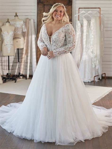 Long Sleeve V Neckline Lace Ball Gown Wedding Dress Kleinfeld Bridal
