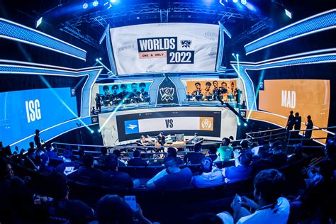 Worlds 2022 Isurus Gaming Debuta Con Una Derrota A Pesar De Una Reñida