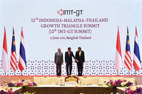 China berharap kerjasama antarabangsa dalam perundangan persekitaran global dapat terus diperkasakan, kata ketua mahkamah rakyat tertinggi china, zhou qiang. Bentuk Kerjasama Malaysia Dengan Negara Lain - Berbagi ...