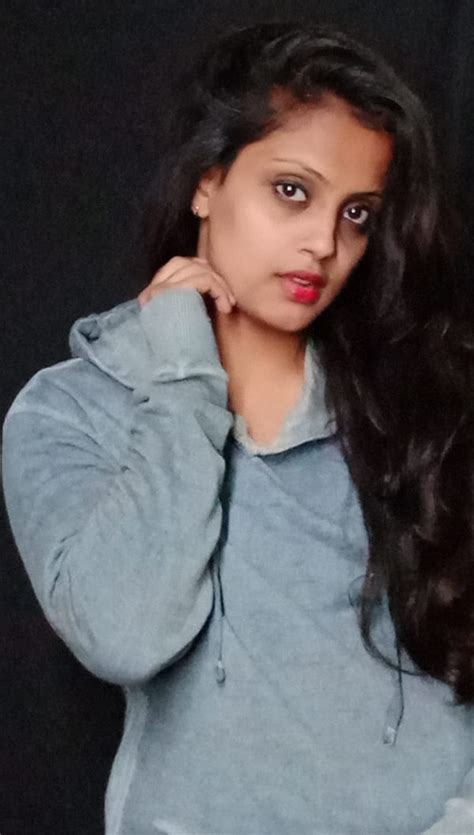 Aisha Hanif Khan Bookmycast Models Number 3048 Adv Casting Agency All India