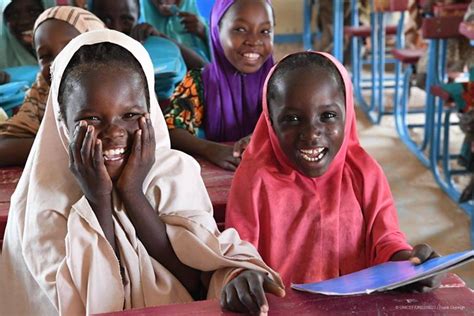 Niger Students Grin Ear To Ear In A Classroom In Niger