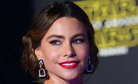 Sofia Vergara Height Weight Measurements Bra Size Age Biography Kembeo