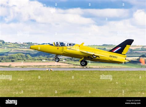 The Gnat Display Teams Folland Gnat G Mour Xr992 Flying In The
