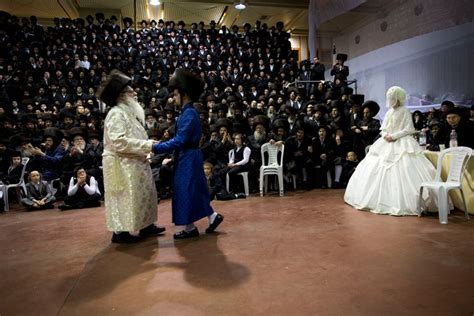 Ap Photos A Traditional Ultra Orthodox Jewish Wedding The Seattle Times