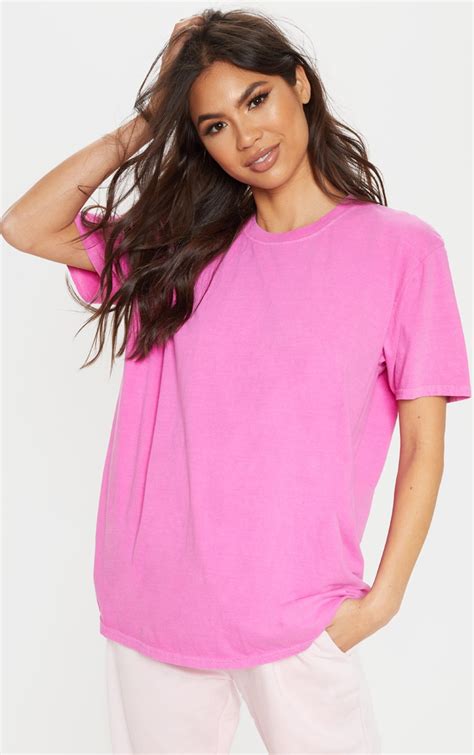 T Shirt Oversize Rose Fluo Délavé Tops Prettylittlething Fr
