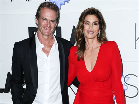 Cindy Crawford Proves How Timeless Her Dreamy Beach Wedding Dress Was