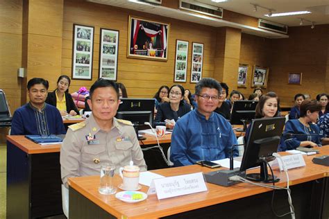 สมาชิกสภานิติบัญญัติแห่งชาติพบประชาชน ตามวิถีไทยนิยม ยั่งยืน - สำนักงานพัฒนาชุมชนจังหวัดแพร่
