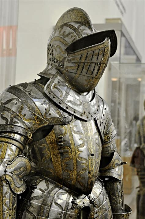 Amor Of Henry Earl Of Pembroke Medieval Armor Armor Historical Armor