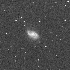 Imagem da galáxia ngc 2608 tirada pelo telescópio hubble. PAOFITS WG ---Materials---