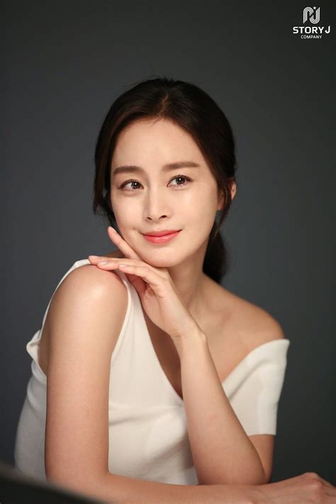 Kim Tae Hee Glows With Beauty In Commercial Shoot Photos Koogle Tv