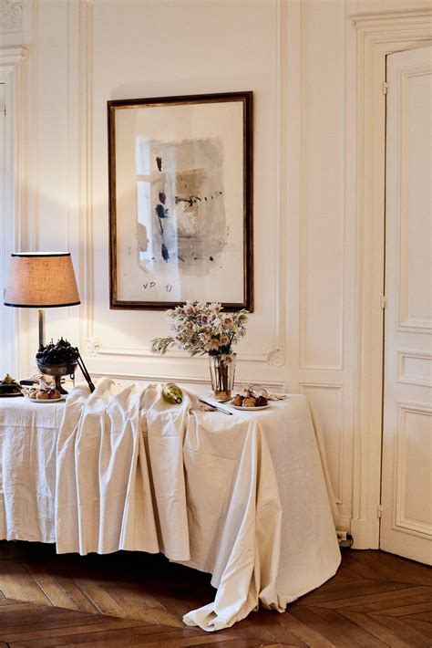 How To Throw A Laid Back Parisian Dinner Party The New York Times
