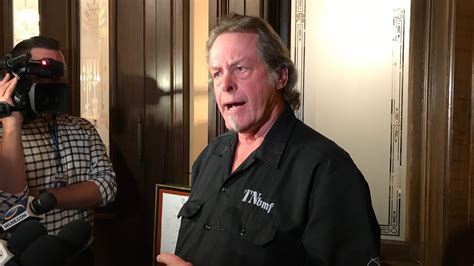 Ted Nugent Blasts Michigan Dnr As Stupid Over Deer Elk Baiting Ban