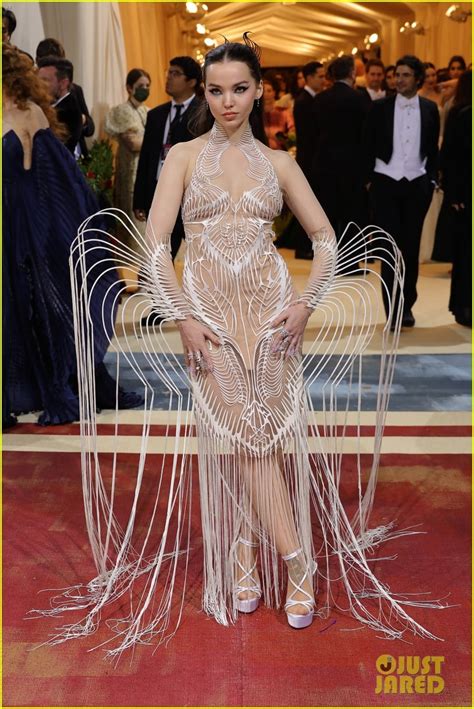 Dove Cameron S Met Gala Debut Dress Took Hours To Make Photo