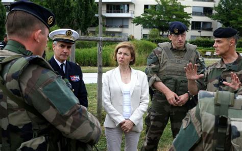 Inspection Du Service De Santé Des Armées - Budget des armées: Florence Parly s'efforce de rassurer les militaires