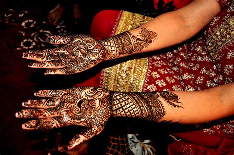 Checkout Everyday Awesome Mehndi Designs