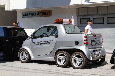 Check Out This Awesome Parade Of Smart Cars