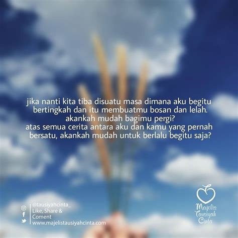 Tapi aq punya 1 hati yang selalu terukir namamu aku semalam ingat kamu, siangpunku ingat. jika nanti kita tiba disuatu masa dimana aku begitu ...