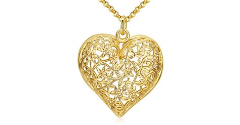 18kt Gold Filigree Heart Necklace