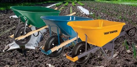Best Wheelbarrows For Gardening And Yard Work