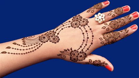 Anda membutuhkan jasa desain rumah profesional. 30+ Latest Mehendi Designs For Hands To Try Out In 2018 ...