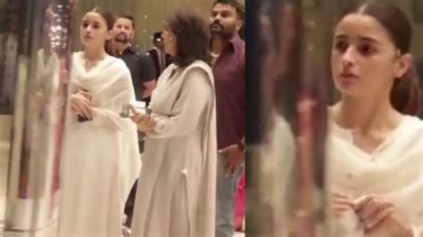 Alia Bhatt Gets Emotional After Meeting Mother In Law Neetu Singh At Rishi Kapoor Last Writes