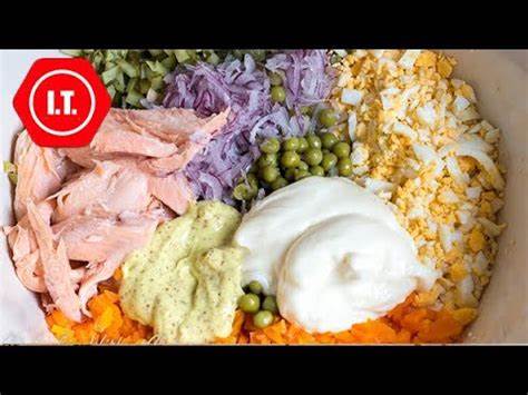 Салат оливье диеты Салат Оливье из форели горячего копчения без глютена. - YouTube Салат Оливье из форели горячего копчения без глютена. - YouTube Салат оливье диеты