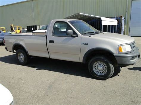 Sell Used 1997 Ford F 150 Reg Cab Long Bed 4wd In Salem Oregon