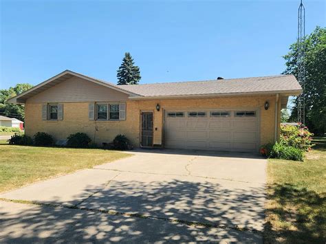 319 1st Ave Sw Hillsboro Nd 58045 Zillow