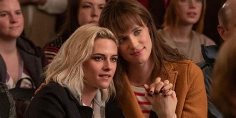 Hulu's 'Happiest Season' Is Holiday Lesbian Movie Canon