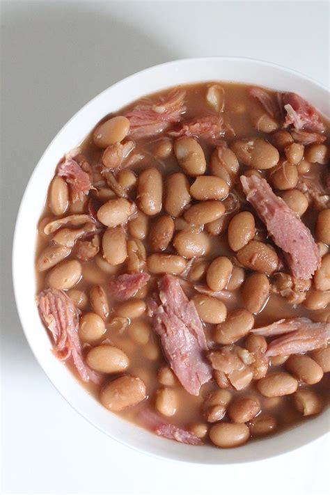 I absolutely love using my crock pot. Crockpot Ham and Pinto Bean Soup - New Leaf Wellness