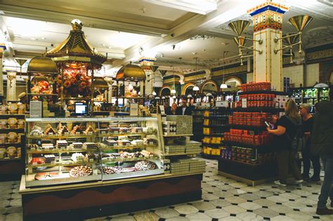A Guide To Londons Department Store Harrods Svadore