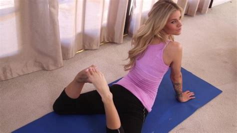 Jessa Rhodes In That Ass In Yoga Pants Gifs