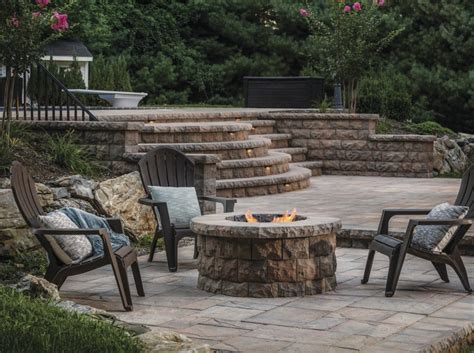 Turn Up The Heat With These Cozy Fire Pit Patio Design