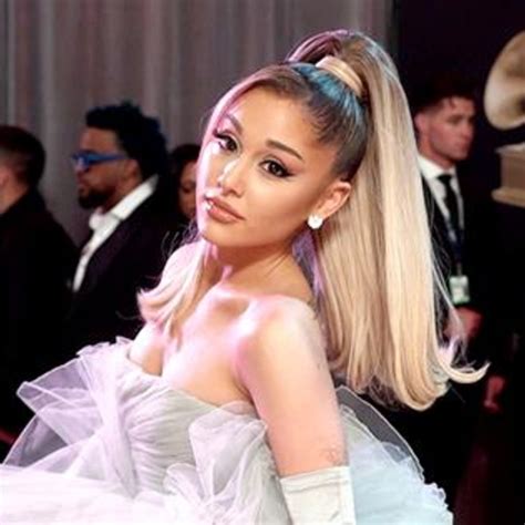 Ariana Grande Glambot Behind The Scenes At 2020 Oscars