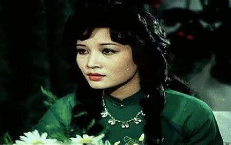 Vẻ đẹp Lộng Lẫy Của NsƯt Hà Xuyên Nữ Chính Phim Biệt động Sài Gòn