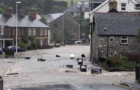 floods hit wales north wales live