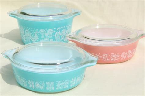 Vintage Pink And Aqua Pyrex 471 473 Casseroles Amish Butter Print And Gooseberry