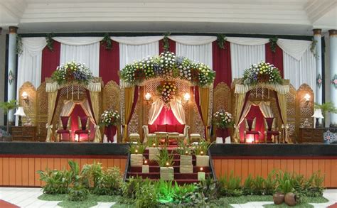 Hal utama yang harus di pikirkan adalah dalam pemilihan dekorasi pelaminan. WD ETNIK: dekorasi pernikahan ekslusif dengan harga murah ...