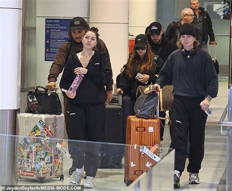 Anna Paul Looks Unrecognisable As She Arrives In Sydney After Perth