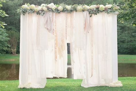 Diy Romantic Outdoor Wedding Backdrop Ideas With Tutorials Outdoor Wedding Altars Diy