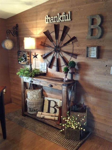 Farmhouse Shiplap Wall And Entry Table Primitivecountrydecorating